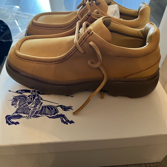 Burberry Tan Leather Loafers - Picture 1 of 2